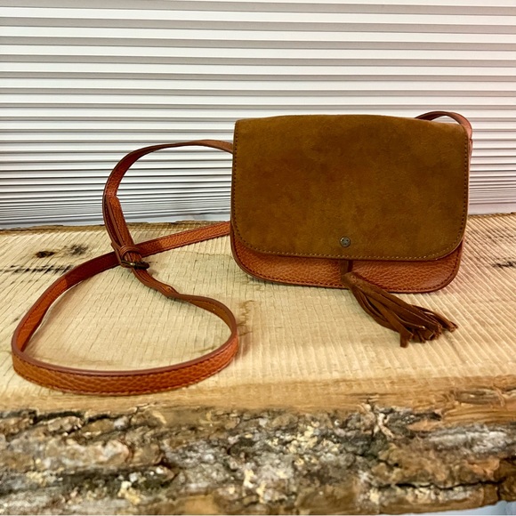 American Eagle Outfitters Handbags - American 🦅 Eagle | Brown Faux Suede Leather Crossbody Bag